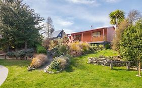 Korimako Ridge - Lake Hawea Holiday Home